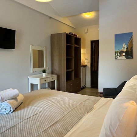 Elizabeth Aparthotel Roda  Bagian luar foto